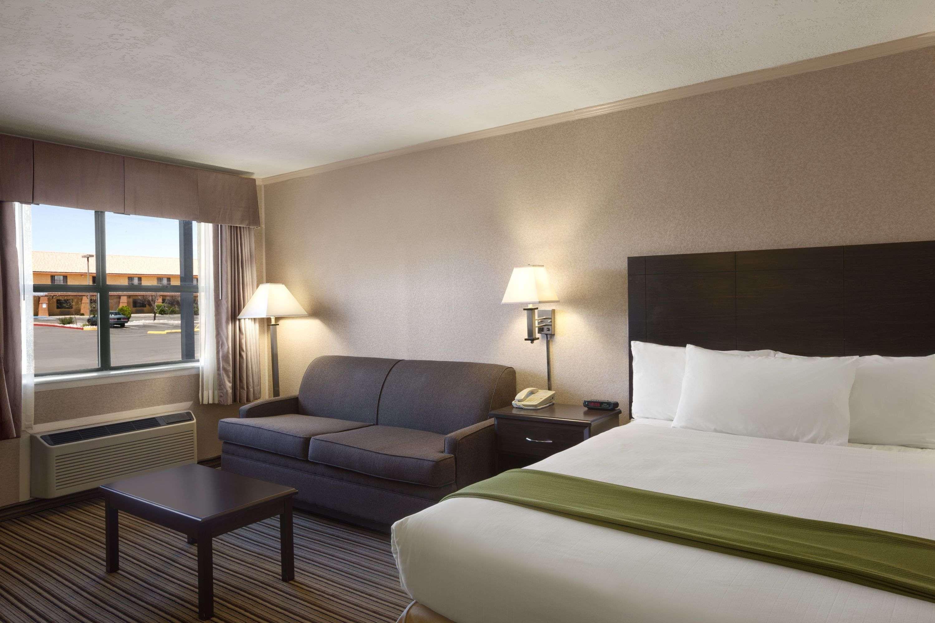 Days Inn By Wyndham Grants Eksteriør bilde