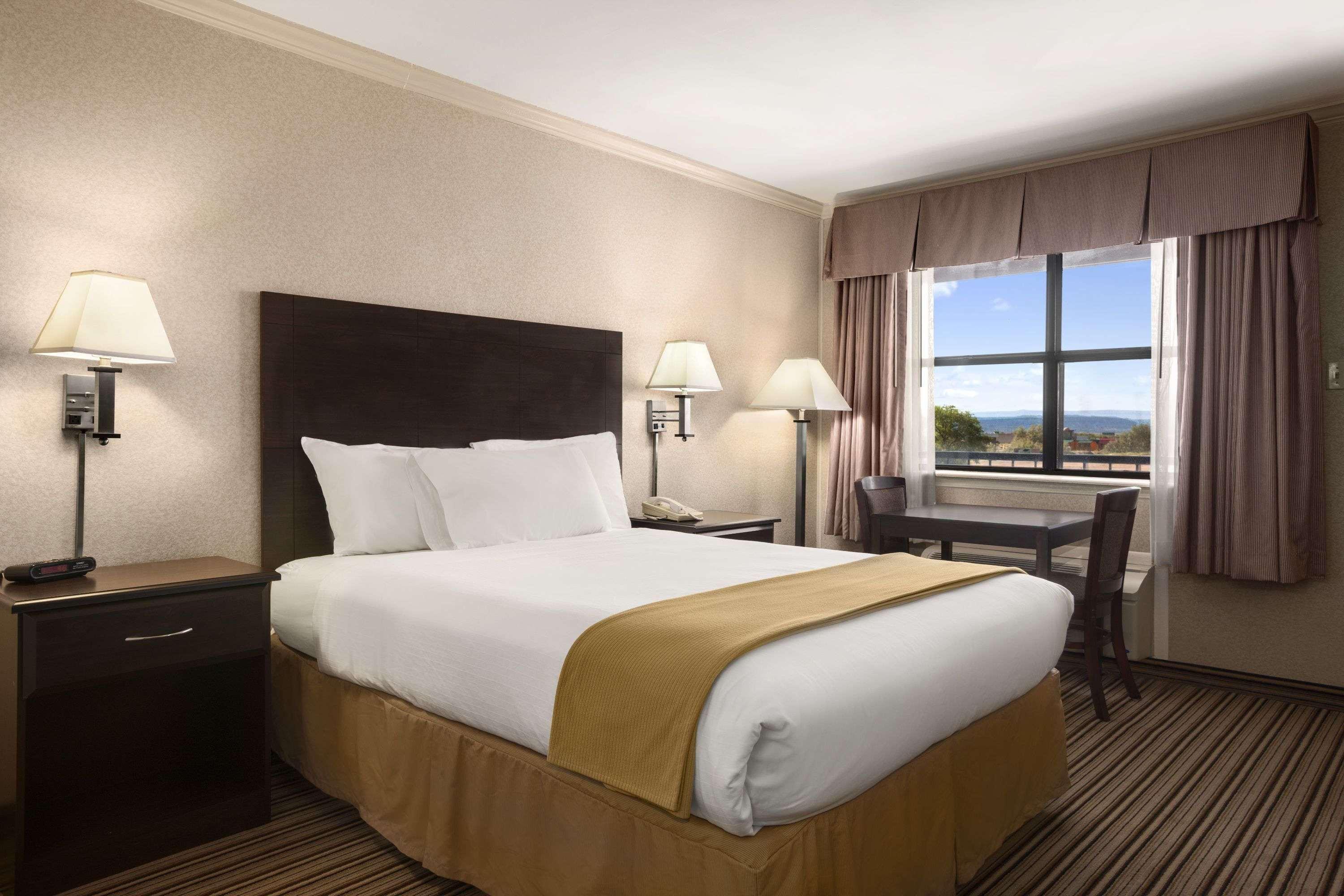 Days Inn By Wyndham Grants Eksteriør bilde